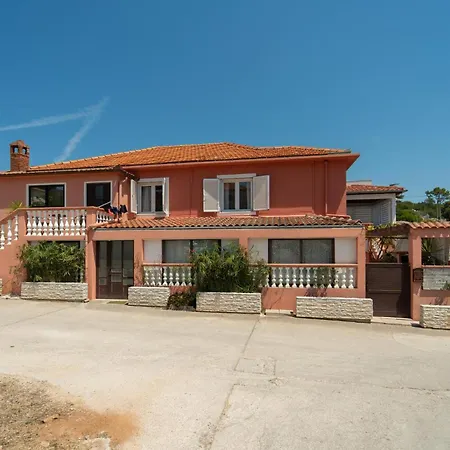 In With Wifi アパート サリ