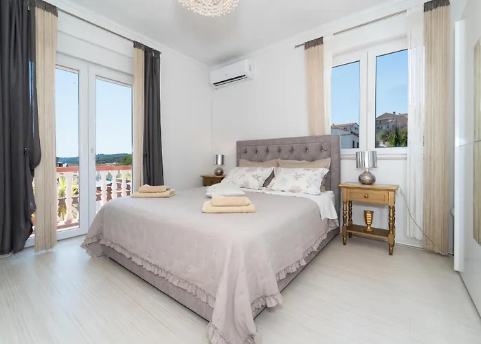 Apartment In With Wifi Sali